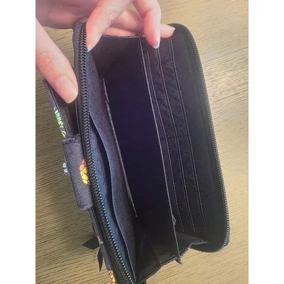 Vera Bradley Toucan Party PIneapple Novelty Quilted Large Turnlock Wallet - Picture 4 of 6